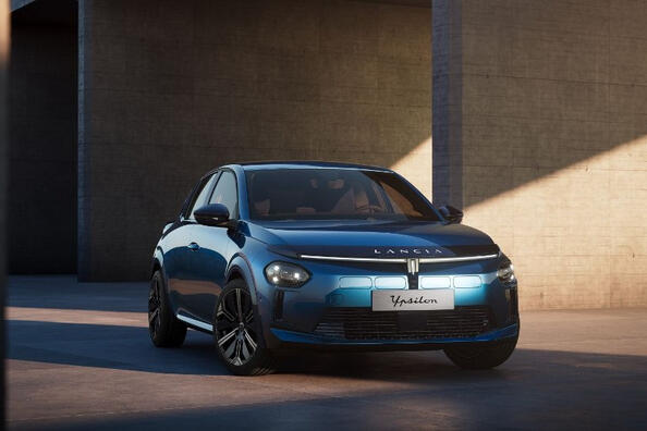 Lancia Ypsilon 2024: stilren stadsbil
