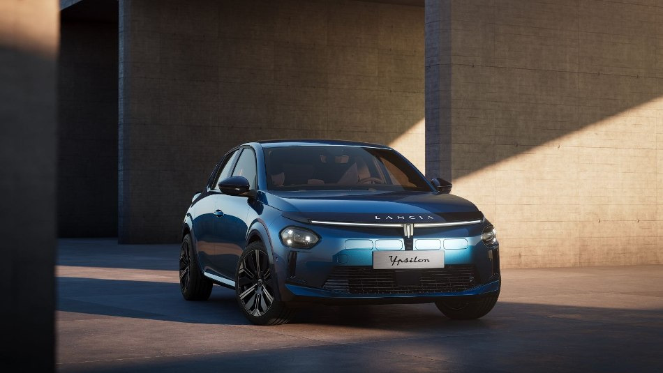 Lancia Ypsilon 2024: stilren stadsbil