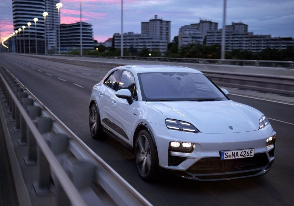 Test av andra generationen Porsche Macan Electric 2024