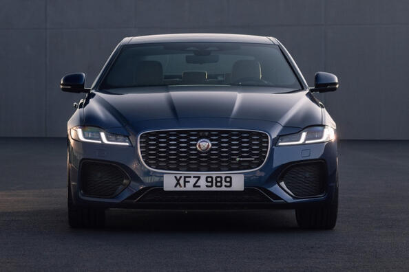 Premiumsedanen Jaguar XF: lyx i detaljerna