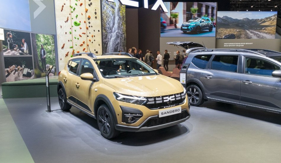 Dacia Sandero Stepway: uppdaterad budget crossover-halvkombi