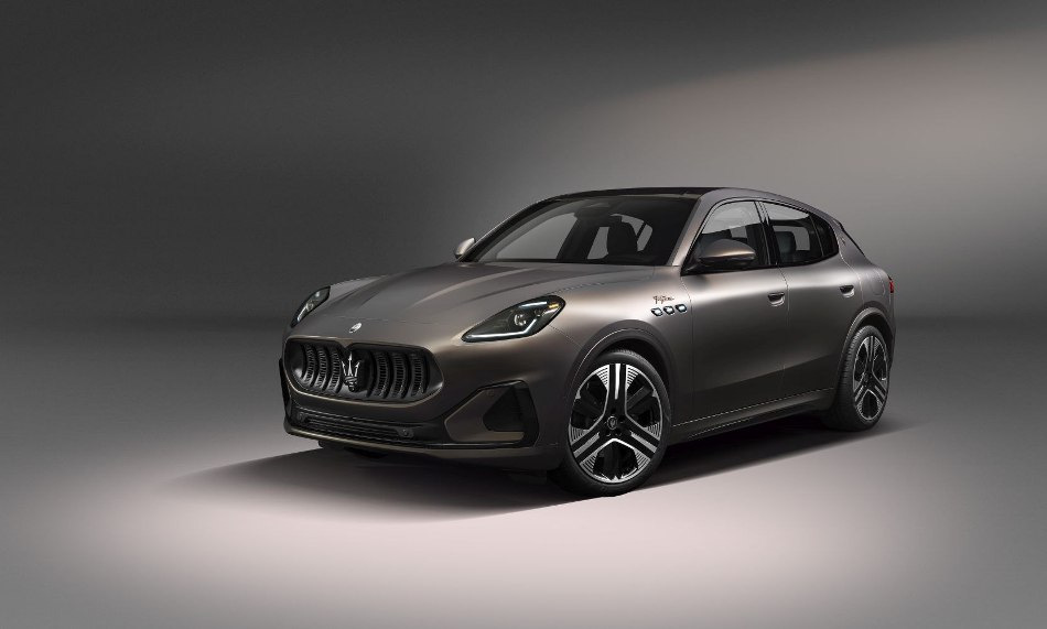 Test av den elektriska prestandacrossovern Maserati Grecale Folgore