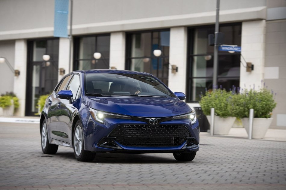 Toyota Corolla Hatchback: uppdatering av den populära halvkombin