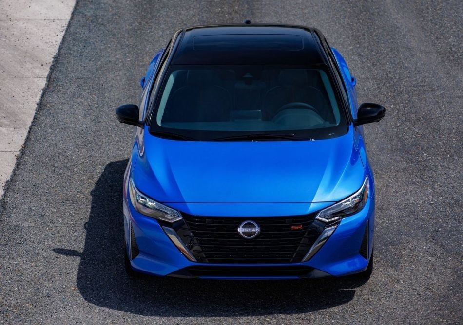 Nissan Sentra 2023: mellanklassedan med uppdaterat utseende