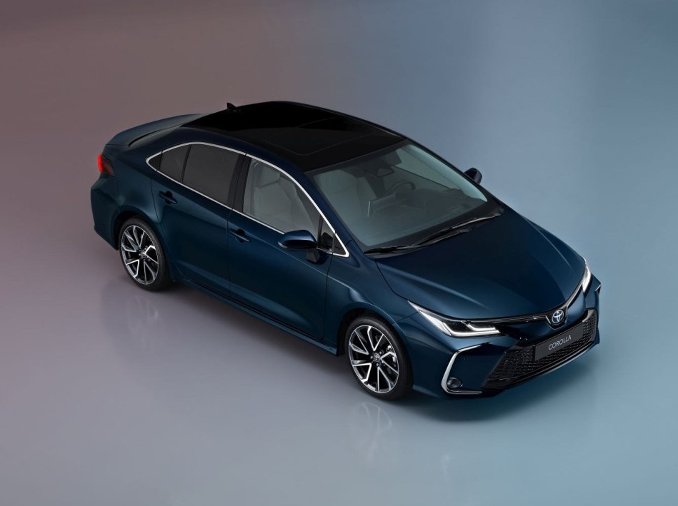 Recension av uppdaterade Toyota Corolla Sedan 2023