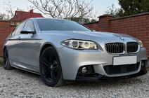 BMW 5-serien F10/F11 2010–2016 DPT V-1 tröskelförlängare (för M-Sport/M5 trösklar, svart högglans) foto 1
