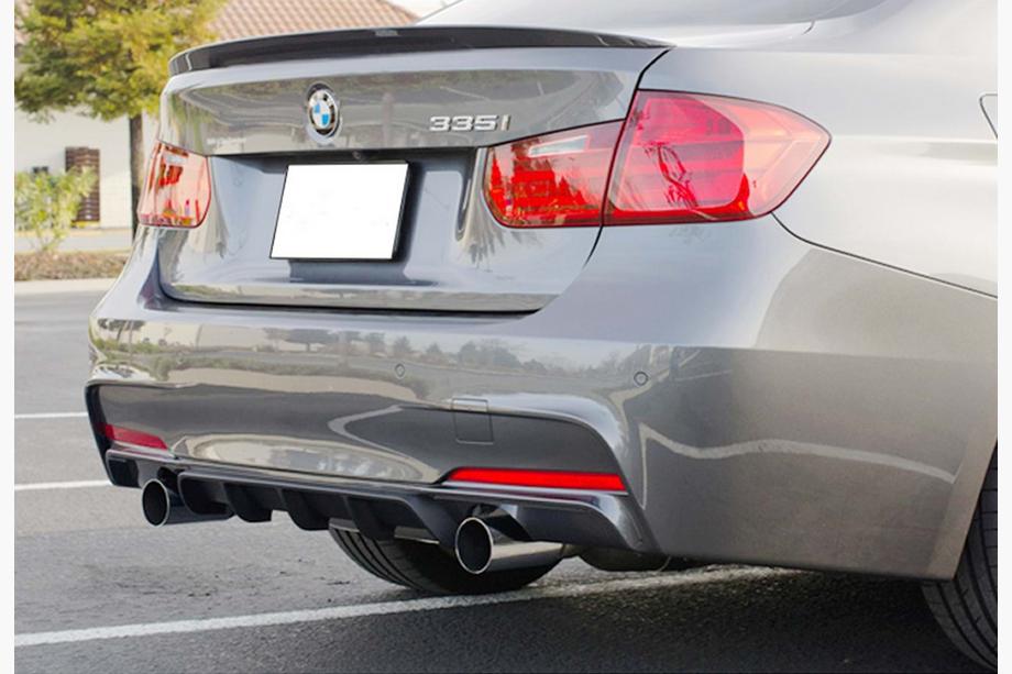 BMW 3-serien F30/F31 2012–2019 Bakre diffuser DPT V-4 (för M Performance, svart högblank) Image