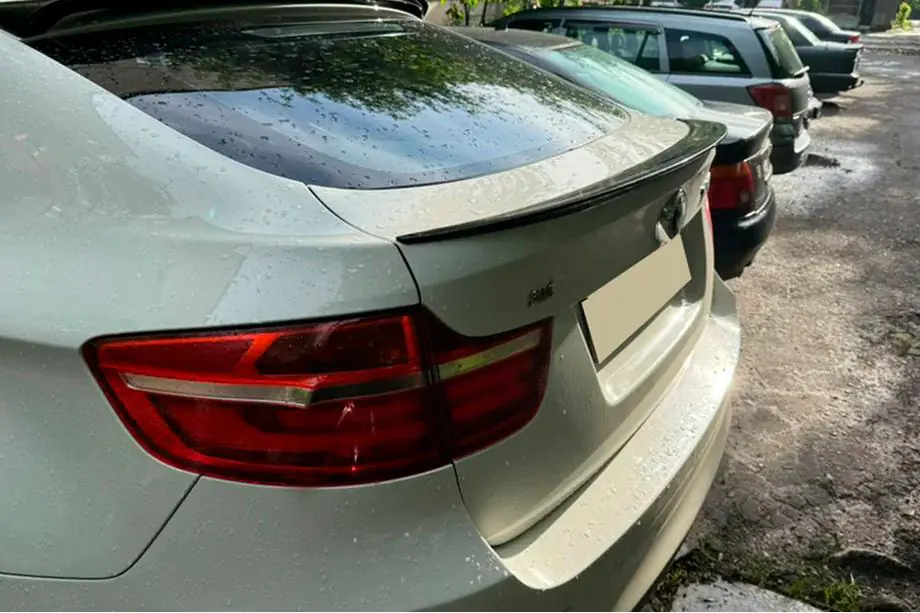 BMW X6 E71 2008–2014 DPT spoiler (svart högglans) Image