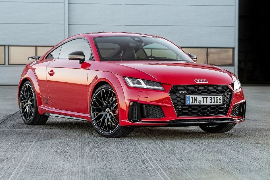 Audi TTS Coupe: sportig karaktär i en elegant coupé