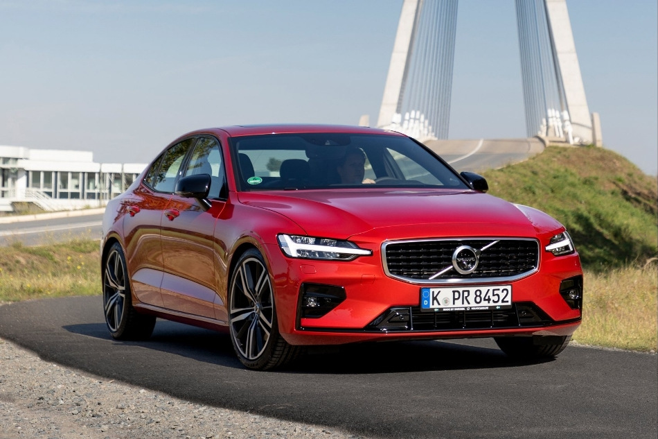Test av Volvo S60: stilren svensk sedan