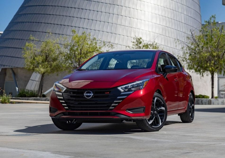 Test av uppdaterade Nissan Versa sedan