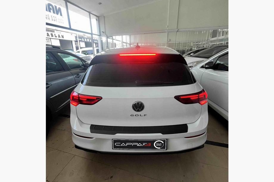 Volkswagen Golf 8 2019– Bakre stötfångarskydd EuroCap (ABS) Image