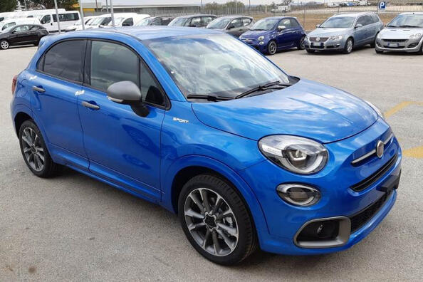 Recension av faceliftversionen av crossovern Fiat 500X