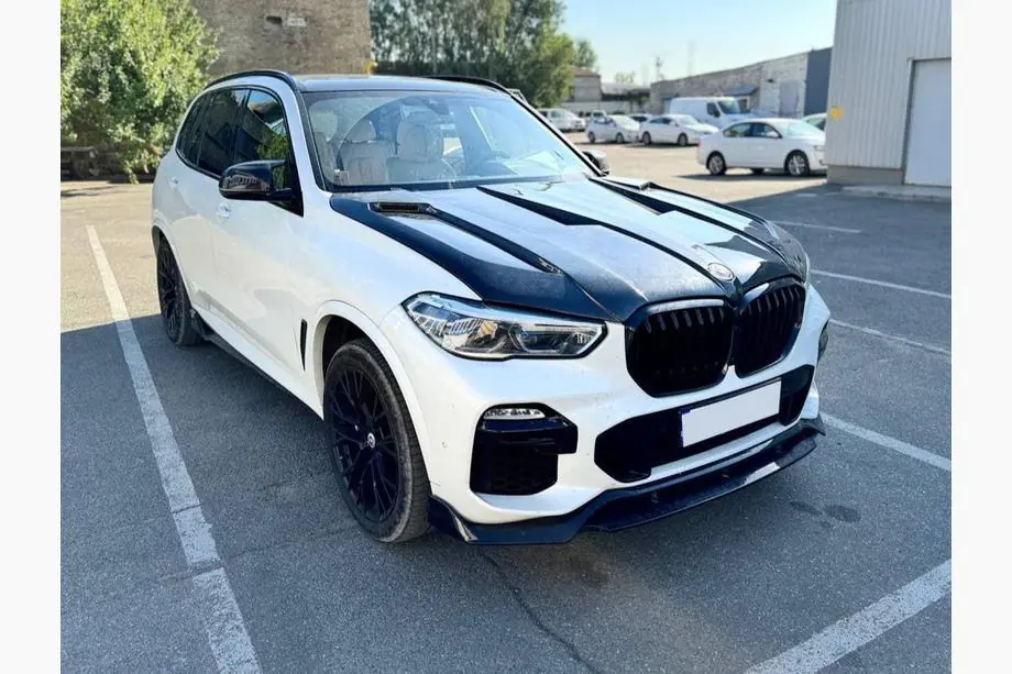 BMW X5 G05 2019–2026 Kolfiberhuv V2 (G05/F95) Foto 10