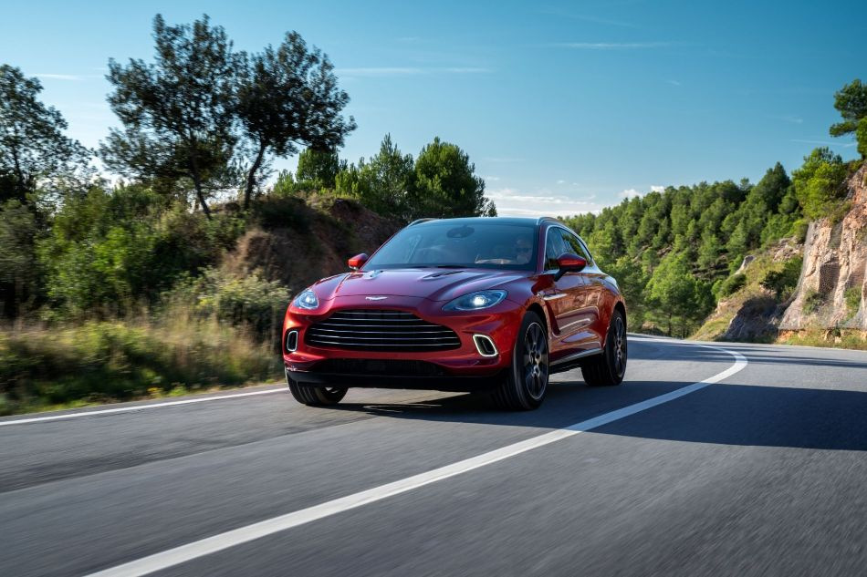 Test av den brittiska sportcrossovern Aston Martin DBX