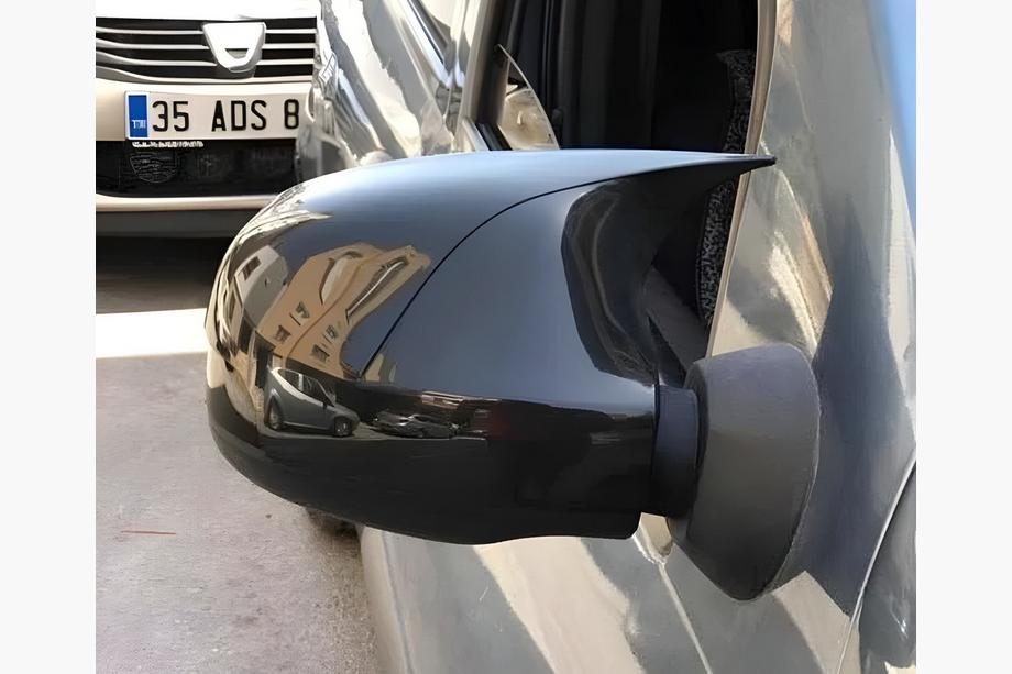 Renault Duster 2008–2017 Spegelframsidor BMW-Style (2 st) V-2 Foto 3