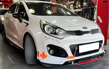 Kia Rio 2012–2017 BMW-Style spegelskåpor (med blinkers, 2 st.) foto 11