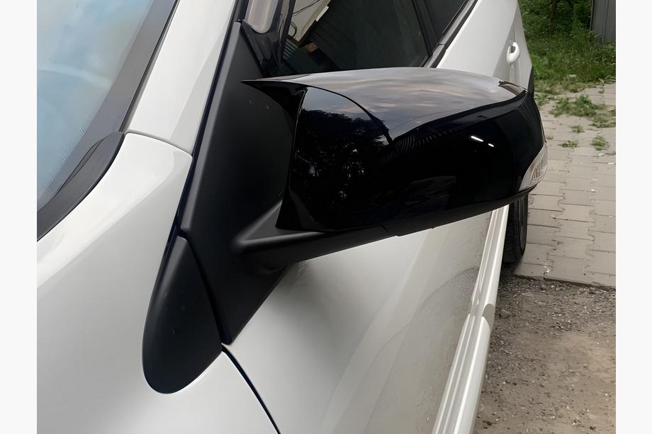 Renault Laguna 2007–2015 Spegelkåpor BMW-Style (2 st.) Foto 3