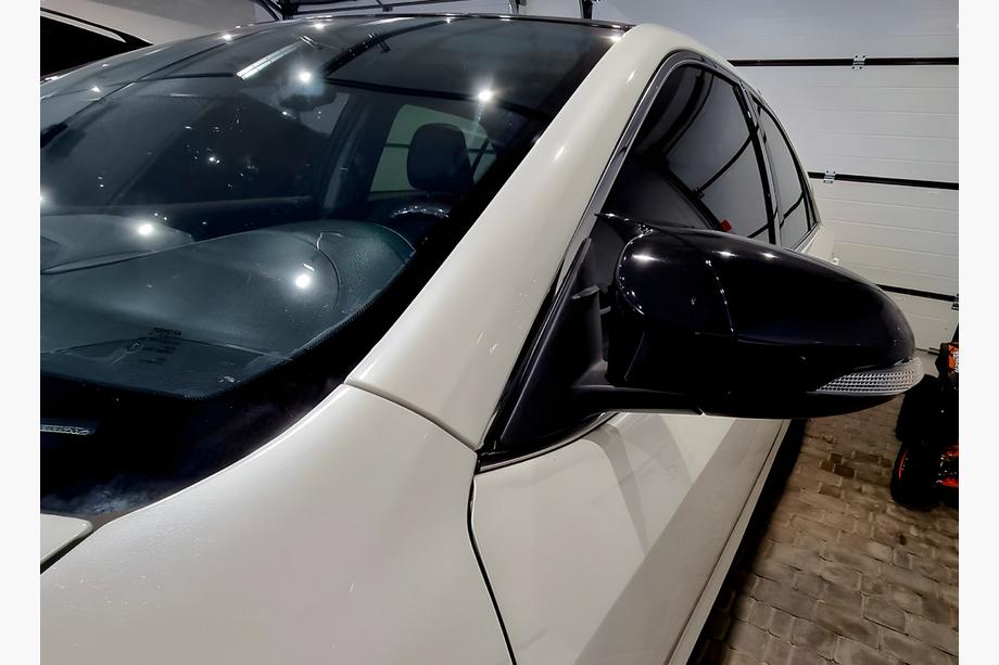 Toyota C-HR 2016–2023 Spegelkåpor BMW-Style (2 st.) Image