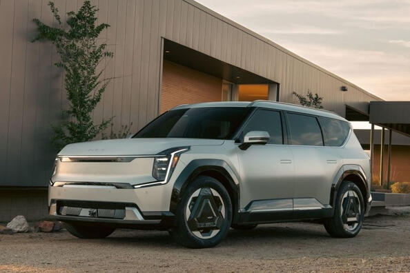 Test av den nya elektriska crossovern Kia EV9