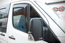 Mercedes Sprinter W906 2006–2018 Vindavvisare, insticksmodell (halvtransparenta, 2 st., Cagatay) foto 3