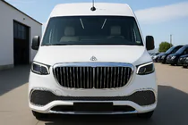 Mercedes Sprinter W907/W910 2018– Främre stötfångare med grill (Maybach) foto 3