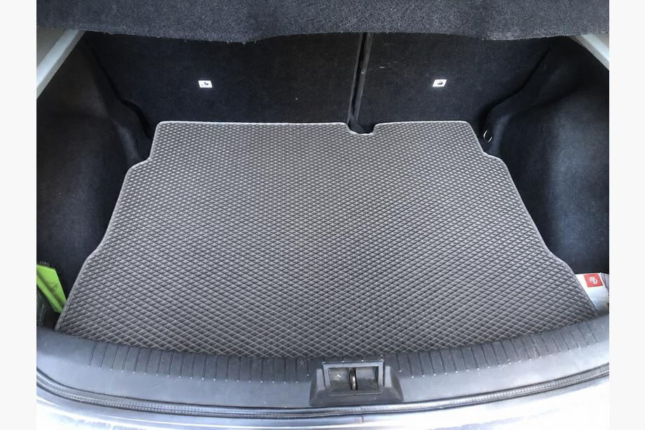 Nissan Qashqai 2007–2010 Bagagerumsmatta (EVA, grå) Image