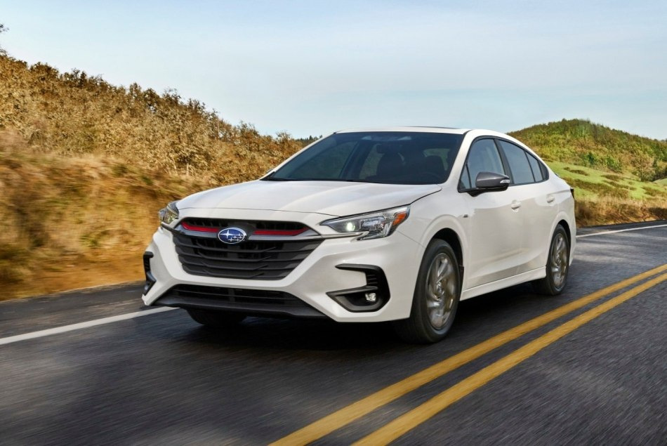 Subaru Legacy 2022: test av uppdaterade sedanen i 7:e generationen