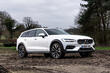 Test av andra generationens Volvo V60 Cross Country-kombi foto 1