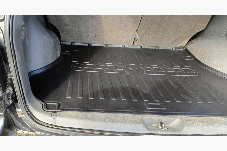 Hyundai Santa Fe 1 2000–2006 Bagagerumsmatta Stingray 3D Image