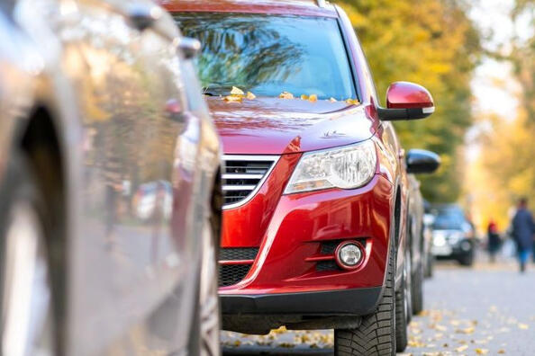 Förvara bilen utomhus: är det farligt?