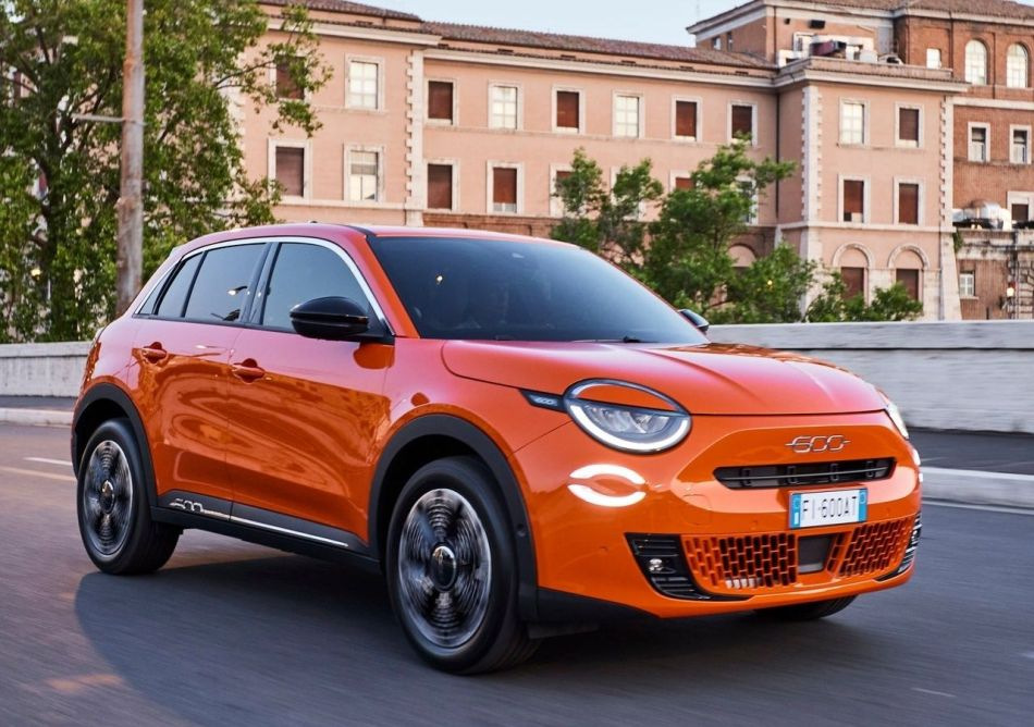 Test av Fiat 600e: kompakt elbil med italiensk charm