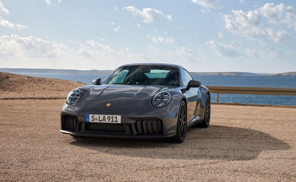 Test av sportcoupén Porsche 911 Carrera: ansiktslyft 2024