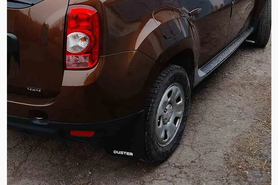 Dacia Duster 2008–2018 Stänkskydd EuroCap (4 st) Foto 4