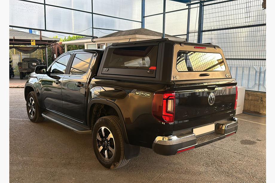 Volkswagen Amarok 2010–2022 Flakkåpa Omcap Image