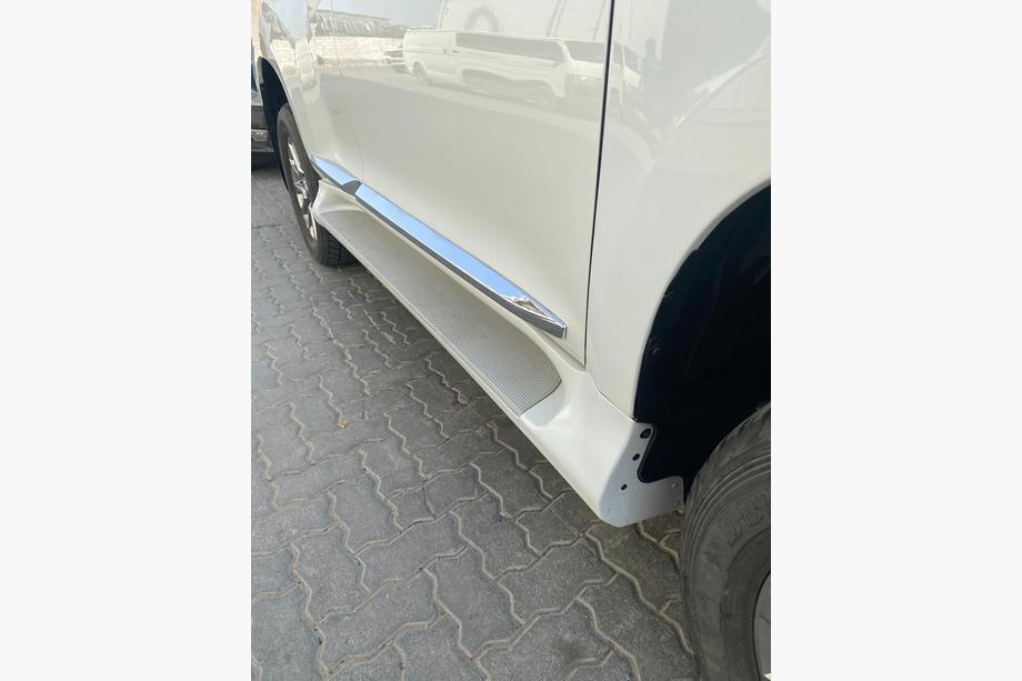 Lexus GX460 2009–2023 Sidosteg (2 st, aluminium) Svart färg (svart sidosteg) Foto 12