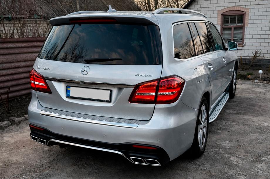 Mercedes GL/GLS-klass X166 2012–2019 Bakre diffuser GLS63 AMG (med kromade avgasändrör) Foto 1