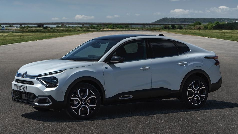 Test av den elektriska fastbacken Citroen e-C4 X