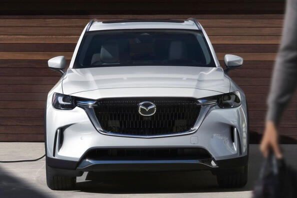 Test av fullstora flaggskeppscrossovern Mazda CX-90