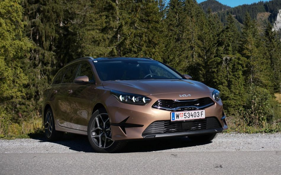 Test av KIA Ceed SW: elegant kombi med uppdaterad design