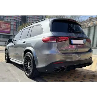 Bakre diffuser med avgasändrör BlackEdition (GLS63-design)