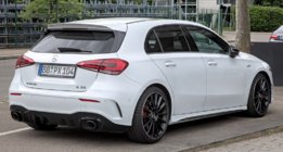 Mercedes A-class W177 2018– Bakre diffuser med avgasändrör (Design A35 HB) foto 1