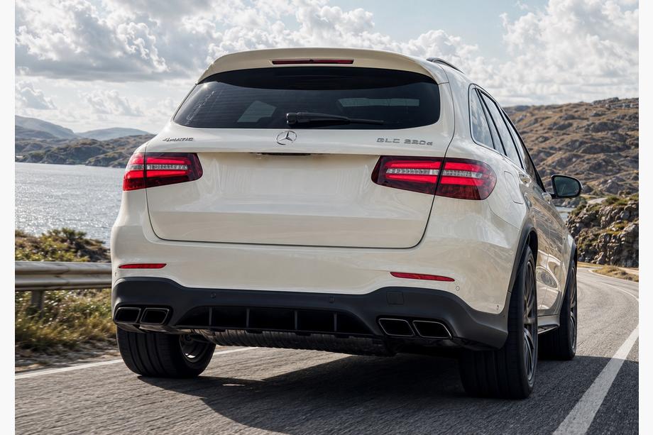 Mercedes GLC X253 2015–2022 Bakre diffusor med avgasändrör, Black (AMG63-design) Foto 2