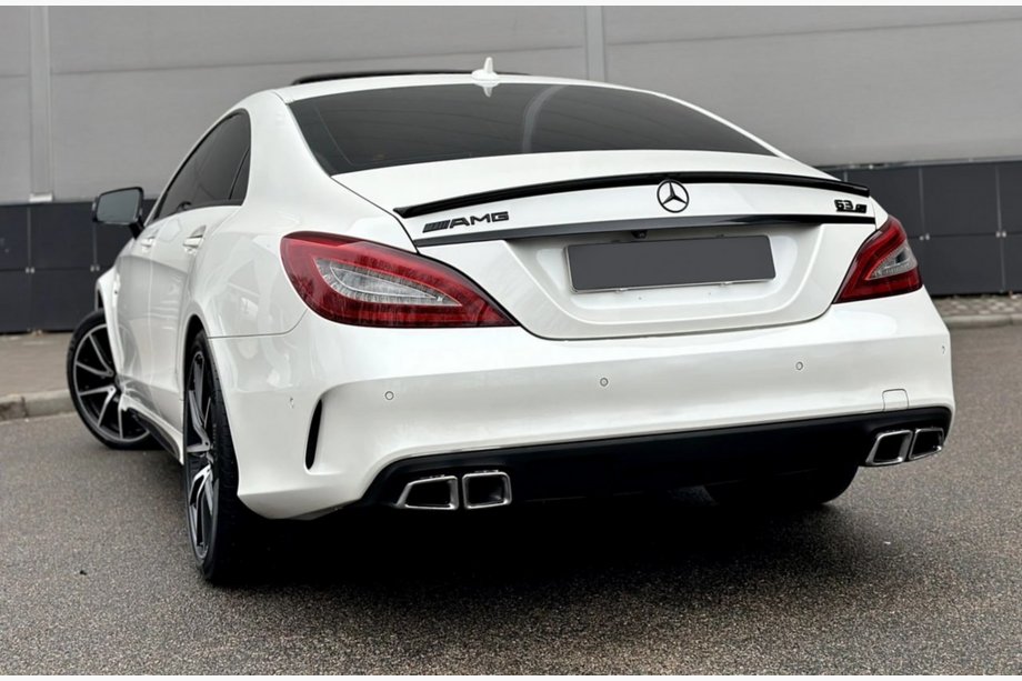 Mercedes CLS C218 2011–2018 Bakre diffuser med avgasändrör Black (2015-2018, CLS63 design) Image