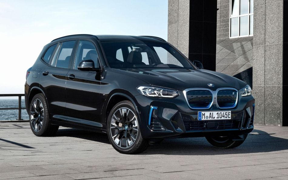 BMW iX3 2021: detaljerad genomgång av den uppdaterade elektriska SUV:en