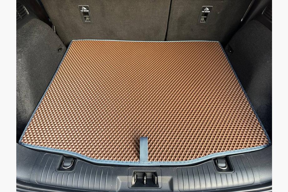 Ford Kuga/Escape 2019– Bagagerumsmatta (Hybrid, Brun) Image