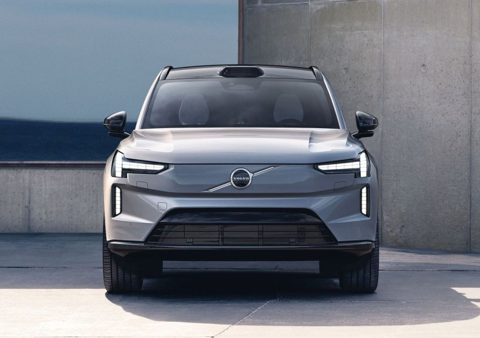 Volvo EX90 i test: ny standard för lyx och säkerhet