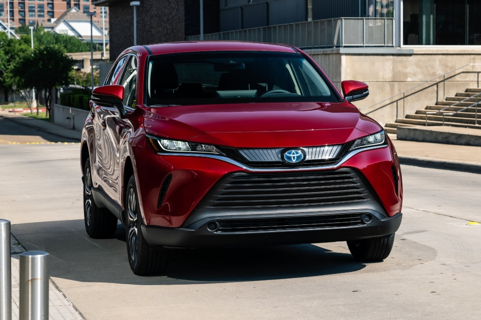Test av Toyota Venza: modern hybridcrossover