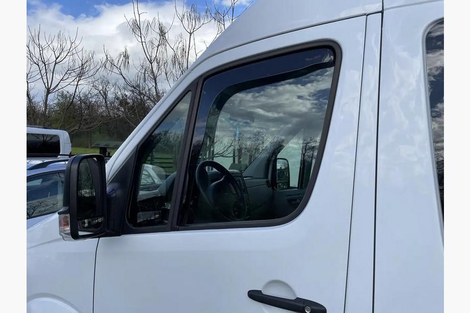 Volkswagen Crafter 2006–2016 Vindavvisare, insticksmodell (2 st, HEKO) Image
