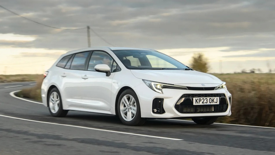 Test av Suzuki Swace 2023 kombi